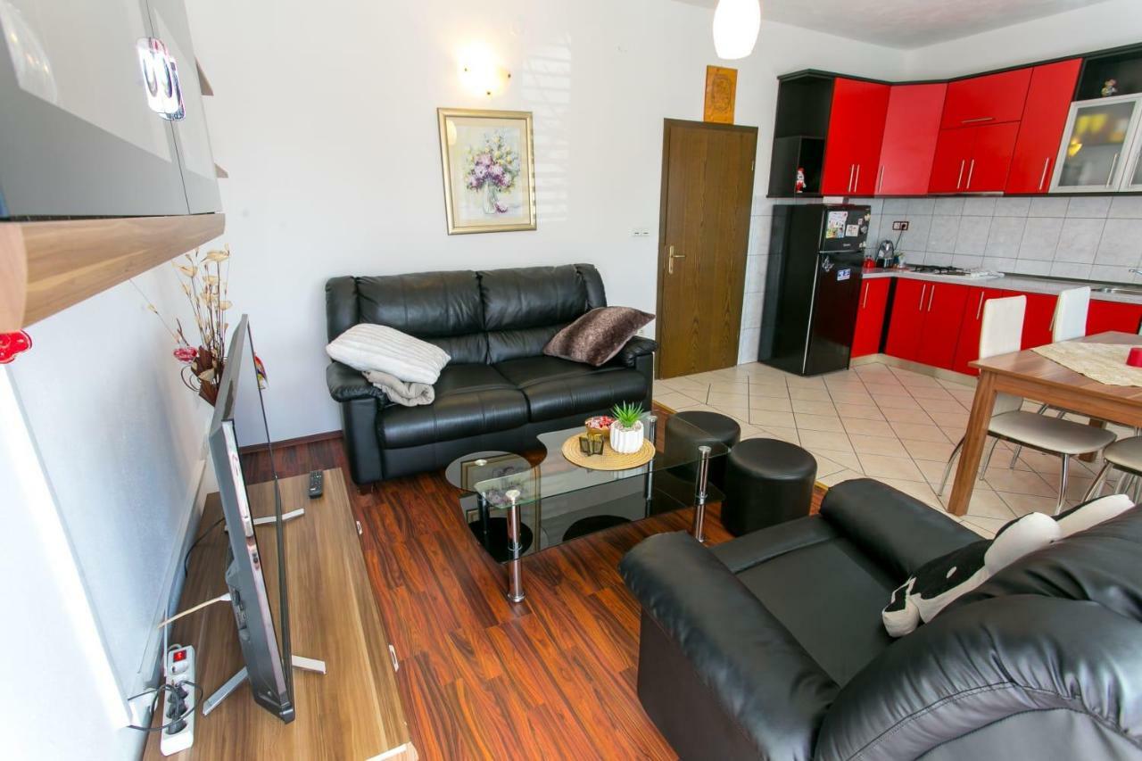 Apartman Antea Apartman Kaštel Stari Kültér fotó