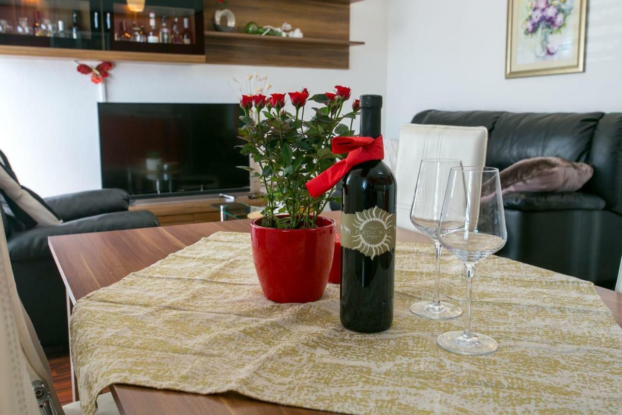 Apartman Antea Apartman Kaštel Stari Kültér fotó