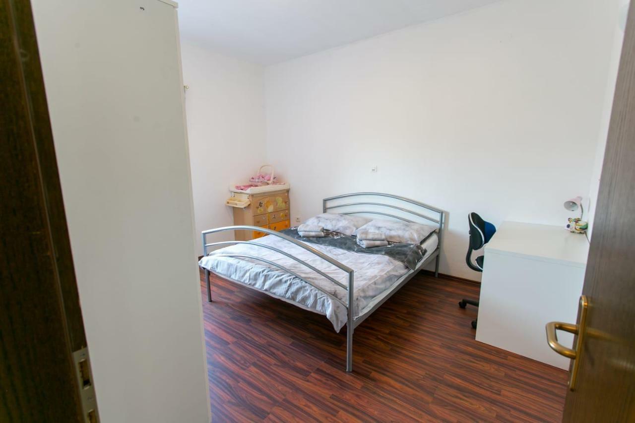 Apartman Antea Apartman Kaštel Stari Kültér fotó
