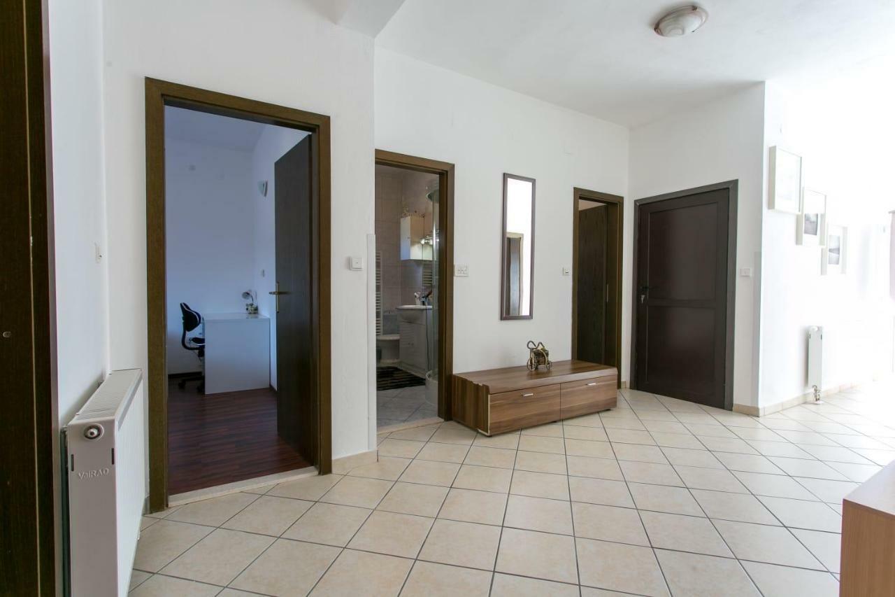 Apartman Antea Apartman Kaštel Stari Kültér fotó